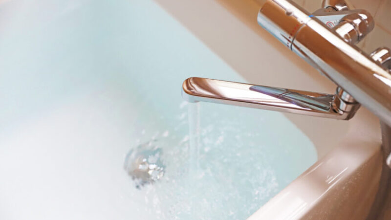 【お風呂の浴槽をキレイする方法】汚れ別掃除方法を解説 